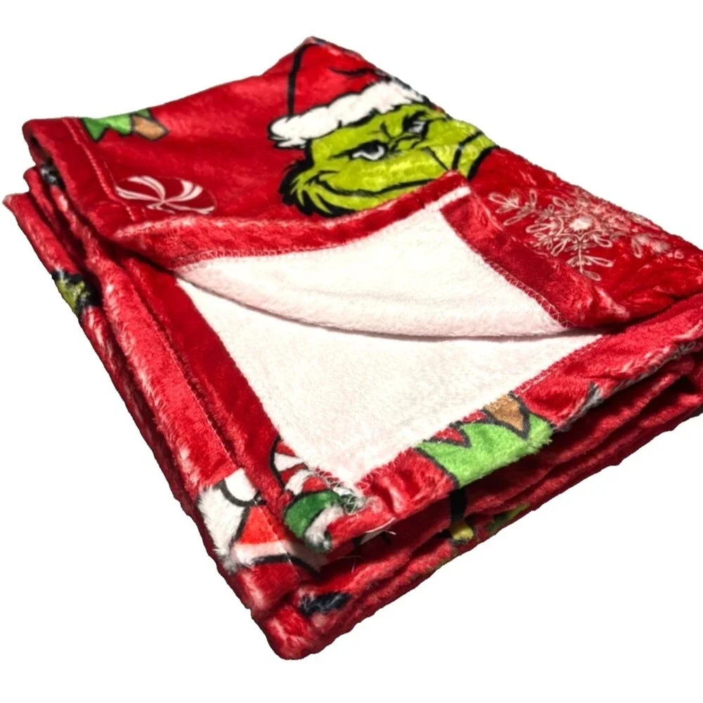 The Grinch Red Holiday Plush Throw Christmas Blanket 40